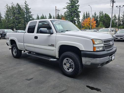 2005 Chevrolet Silverado 2500 LT H/D Extended Cab