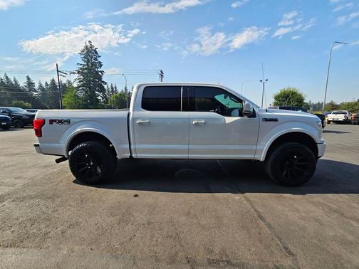 White 2018 Ford F-150 Lariat