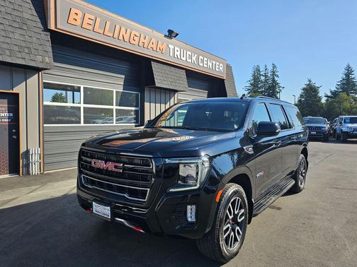 2023 GMC Yukon XL 4WD AT4