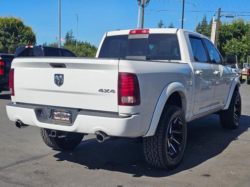Bright White Clear Coat 2016 RAM 1500 Sport