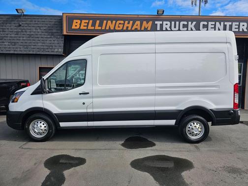 Oxford White 2025 Ford Transit-250 Base