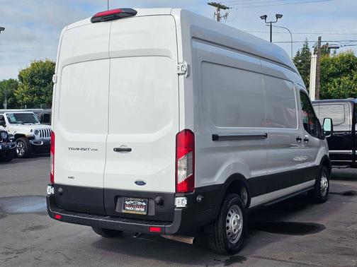 Oxford White 2025 Ford Transit-250 Base
