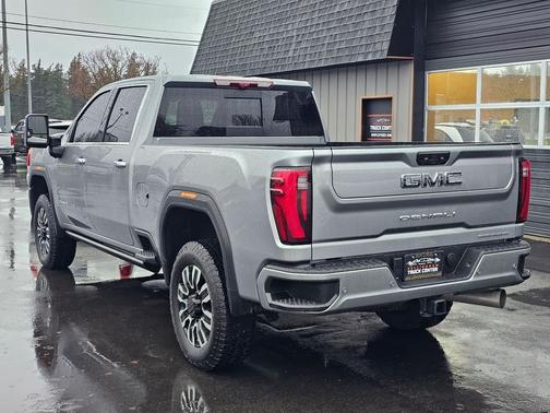 2025 GMC Sierra 3500 Denali