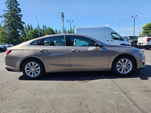 Brown 2022 Chevrolet Malibu LT