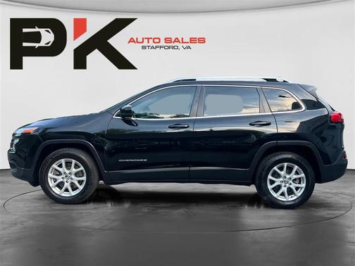 Diamond Black Crystal Pearlcoat 2017 Jeep Cherokee Latitude