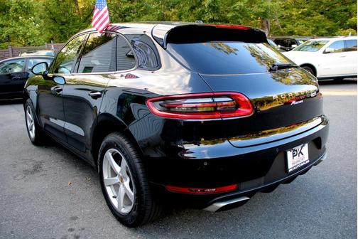 2017 Porsche Macan Turbo