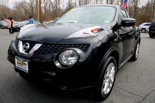 2017 Nissan Juke S AWD