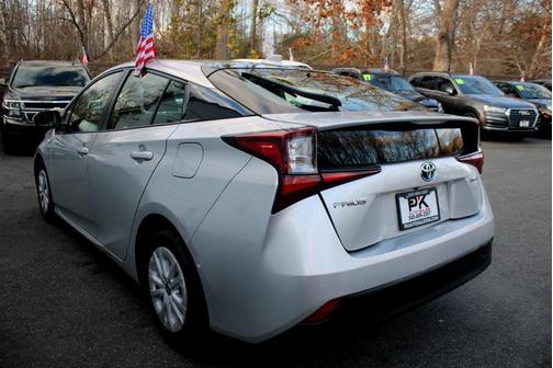 2020 Toyota Prius LE