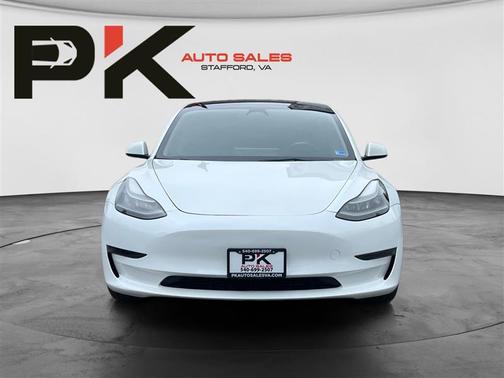 Pearl White Multi-Coat 2023 Tesla Model 3 Standard Range