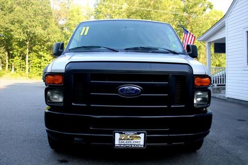 2011 Ford E350 Super Duty XLT