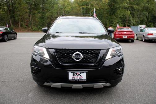 2019 Nissan Pathfinder SV