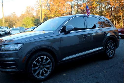 2019 Audi Q7 45 Premium Plus