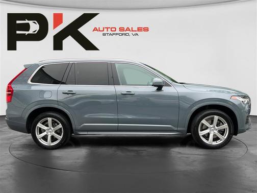 Thunder Grey Metallic 2021 Volvo XC90 T6 Momentum