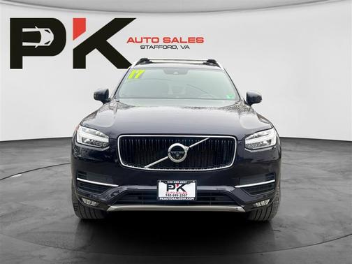 2017 Volvo XC90 T6 Momentum