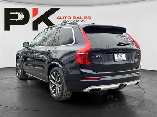 2017 Volvo XC90 T6 Momentum