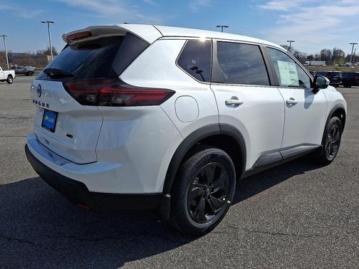 Everest White P 2026 Nissan Rogue SV