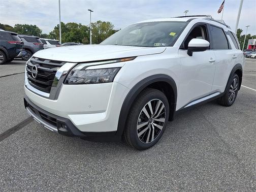 2025 Nissan Pathfinder Platinum