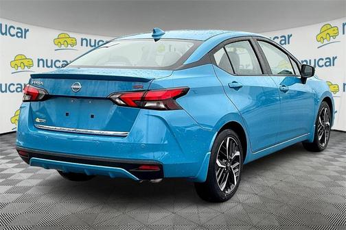 2025 Nissan Versa 1.6 SR