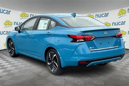 2025 Nissan Versa 1.6 SR