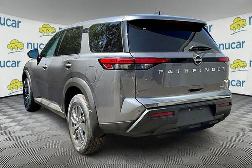 2025 Nissan Pathfinder S