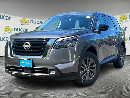 2025 Nissan Pathfinder S