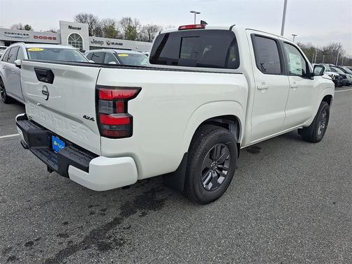 2026 Nissan Frontier SV