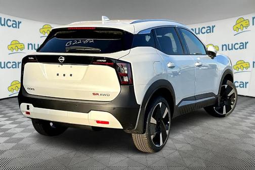 2025 Nissan Kicks SR