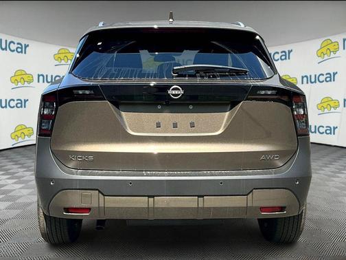 2025 Nissan Kicks SV