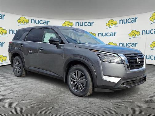 2025 Nissan Pathfinder S