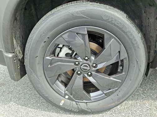 Gun Metallic 2026 Nissan Rogue SV