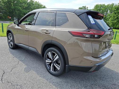 2025 Nissan Rogue SL