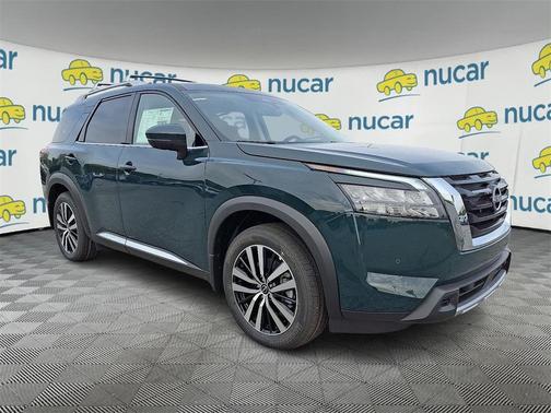 2025 Nissan Pathfinder Platinum