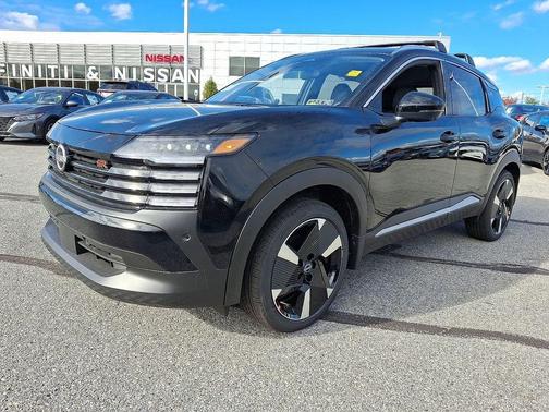 Super Black 2026 Nissan Kicks SR