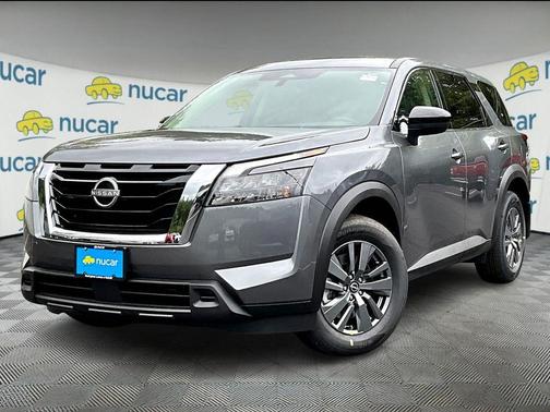 2025 Nissan Pathfinder S