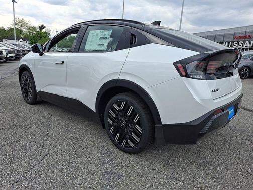 White / Black 2026 Nissan Leaf PLATINUM+