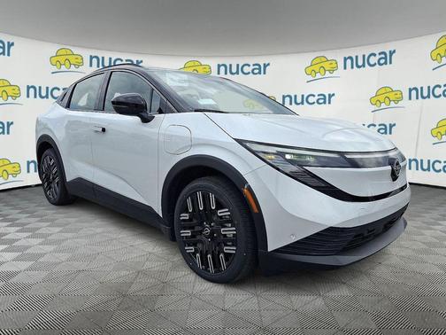 White / Black 2026 Nissan Leaf PLATINUM+
