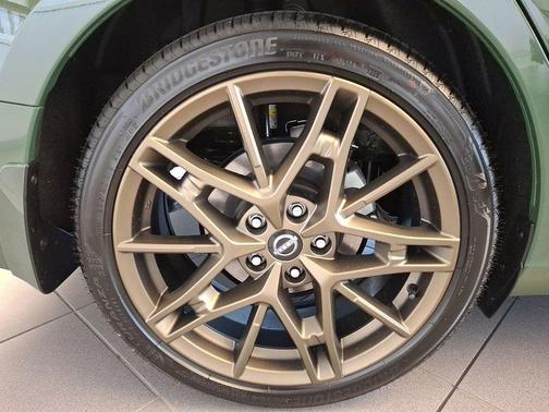 2t Grn Blk Roof 2026 Nissan Altima 2.5 SR
