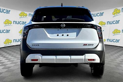 2025 Nissan Kicks SR