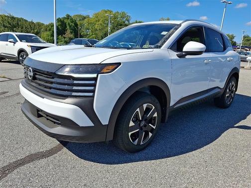 2025 Nissan Kicks SV