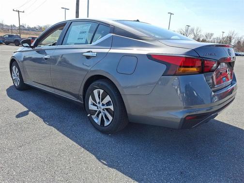 2025 Nissan Altima S