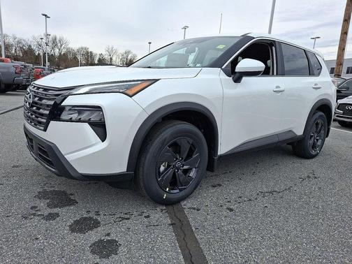 Everest White P 2026 Nissan Rogue SV