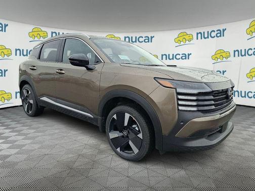 Canyon Bronze M 2026 Nissan Kicks SR