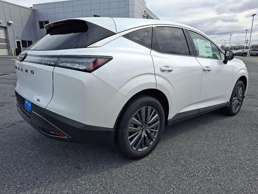 Everest White P 2026 Nissan Murano SL
