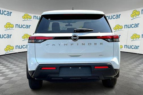 2025 Nissan Pathfinder S