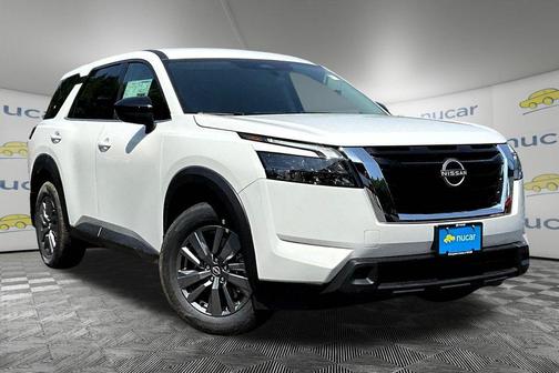 2025 Nissan Pathfinder S