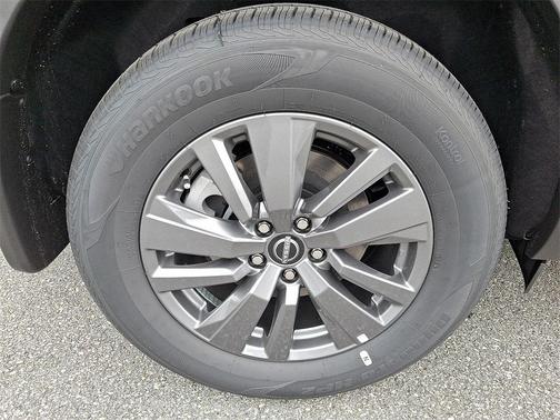 2025 Nissan Pathfinder S