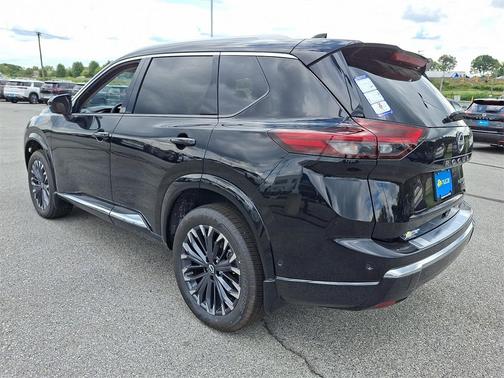 2025 Nissan Rogue Platinum