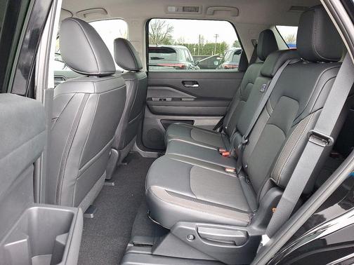 Black 2026 Nissan Pathfinder SL