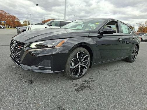 2025 Nissan Altima SR