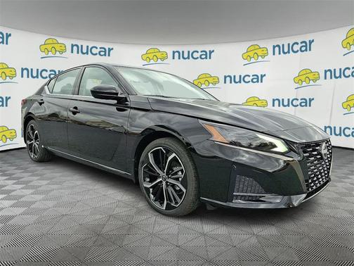 2025 Nissan Altima SR